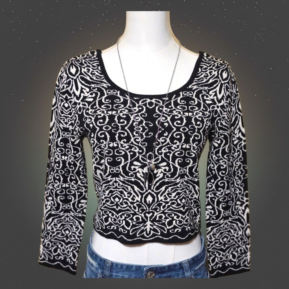 Xhilaration Womens Damask‎ Knit Crop Top Black White Strappy Back Long Sleeve M